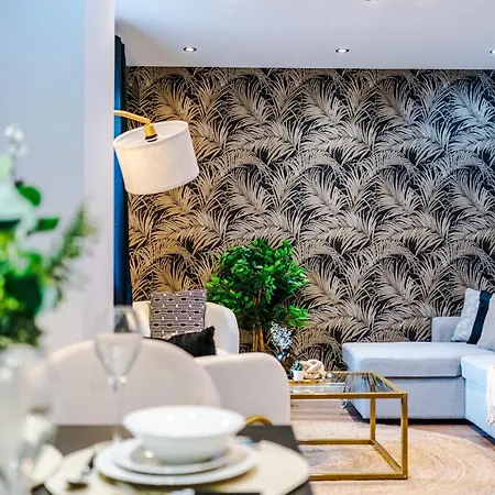 Central Leeds Gem - Parking - Sleeps 6 Apartment Leeds (West Yorkshire)