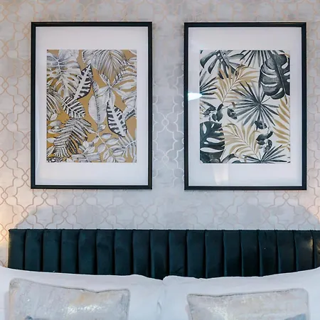 Apartment Central Leeds Gem - Parking - Sleeps 6