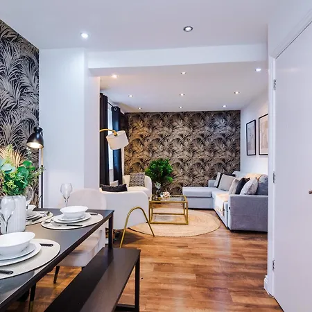 Central Leeds Gem - Parking - Sleeps 6 Apartment Leeds (West Yorkshire)
