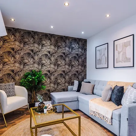 Central Leeds Gem - Parking - Sleeps 6 Leeds (West Yorkshire)